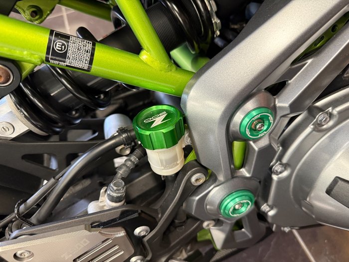 2018 Kawasaki ZR 900 Grey