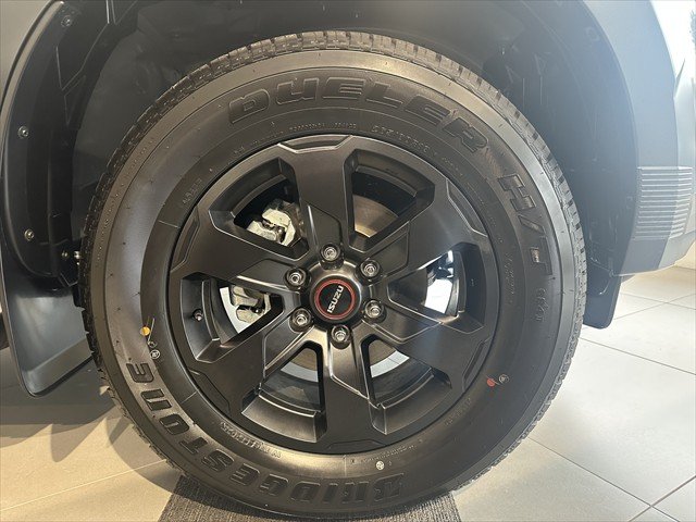 2025 ISUZU D-MAX XT D-MAX MY25.5 4 x 4 CREW UTE XT 3.0L AT Wolfram Grey met.*