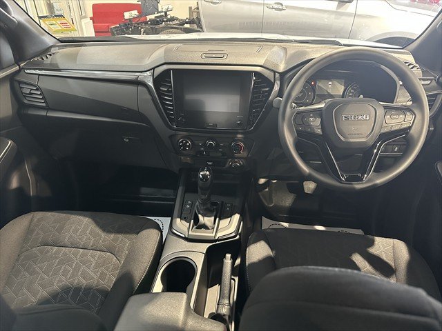 2025 ISUZU D-MAX LS-M XR D-MAX MY25.5 4 x 4 CREW UTE LSM XR 2.2L AT Mineral White