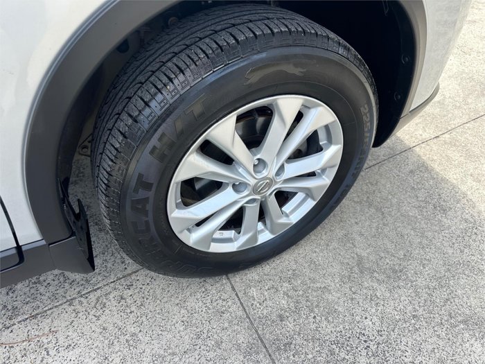 2016 NISSAN X-TRAIL ST (FWD)