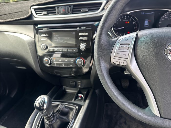 2016 NISSAN X-TRAIL ST (FWD)