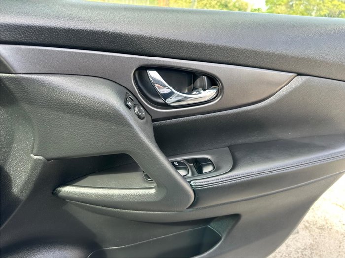 2016 NISSAN X-TRAIL ST (FWD)