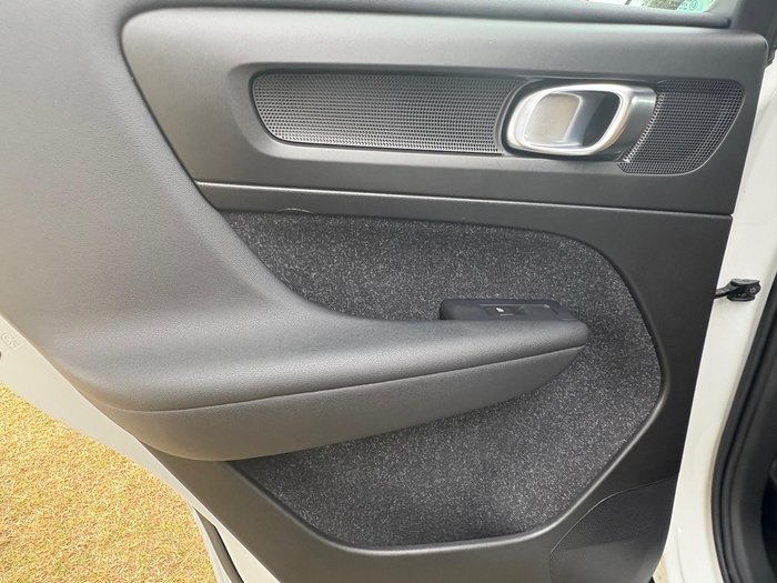 2019 Volvo XC40 T4 Momentum