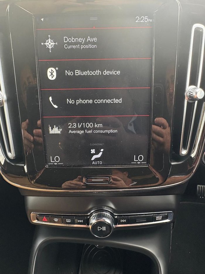 2019 Volvo XC40 T4 Momentum