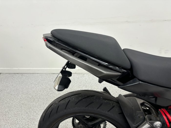 2012 Kawasaki ER-6n Black