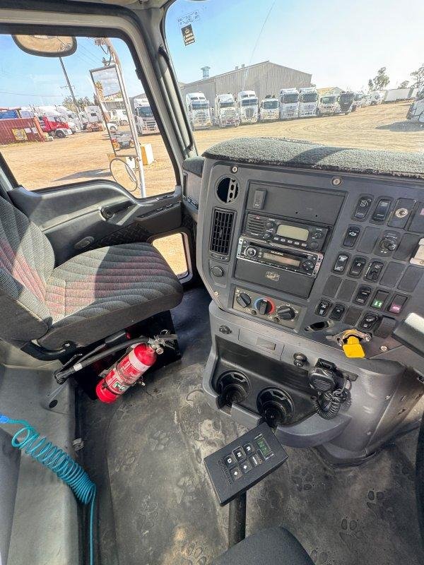 2010 Mack Metro-Liner 8X4 Hardox Steel Tipper Truck