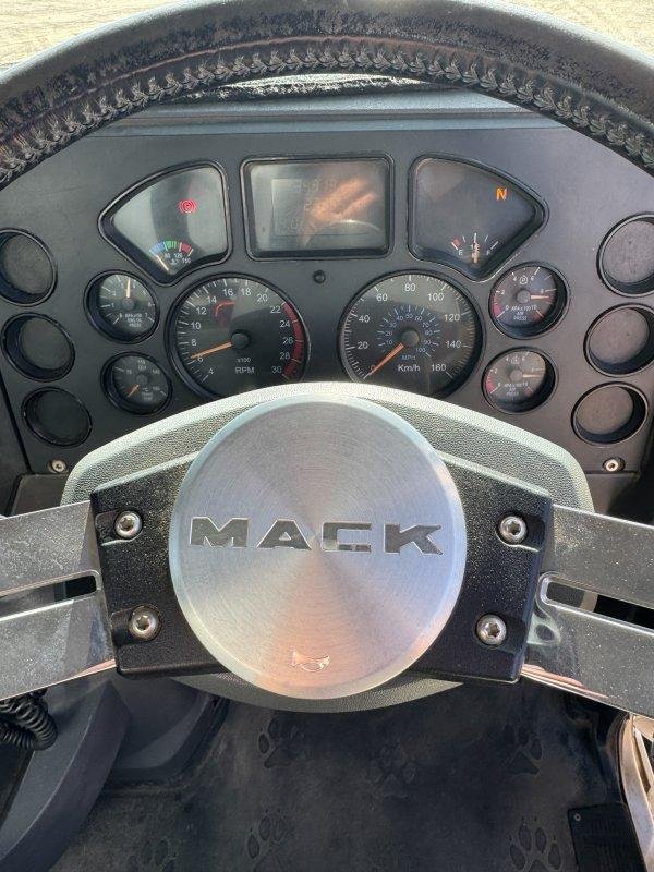 2010 Mack Metro-Liner 8X4 Hardox Steel Tipper Truck