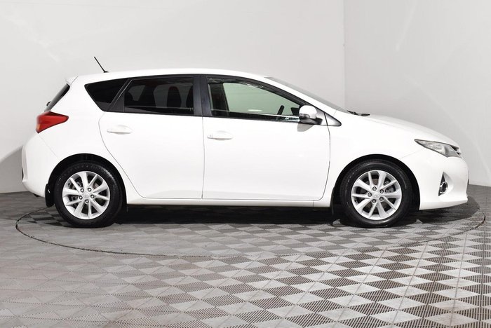 2014 Toyota Corolla Ascent Sport