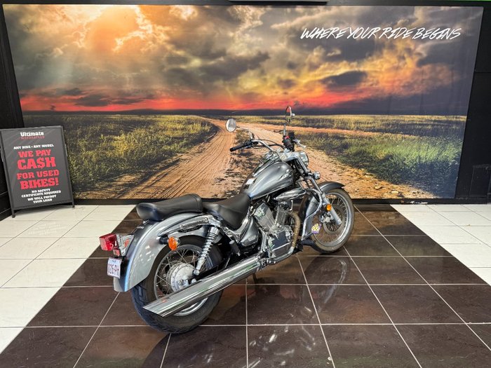 2015 Suzuki VL250 (LC250 INTRUDER) GREY