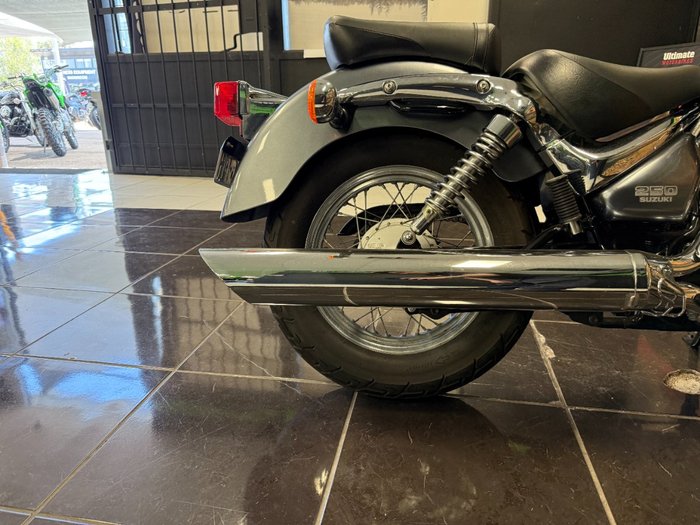 2015 Suzuki VL250 (LC250 INTRUDER) GREY