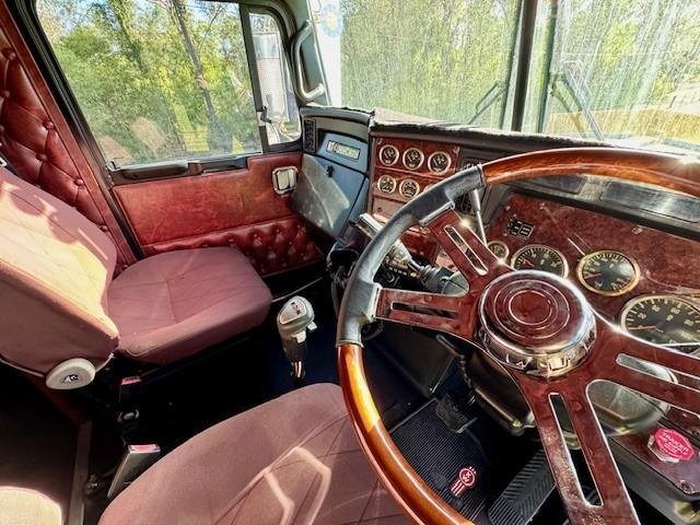 2010 Kenworth T908 50-Inch Bunk, Cummins Isx, 694K Kms, 18Sp