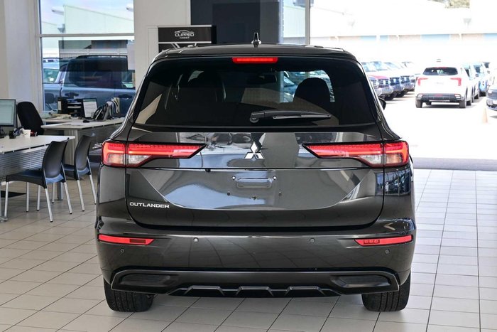 2024 Mitsubishi Outlander Black Edition