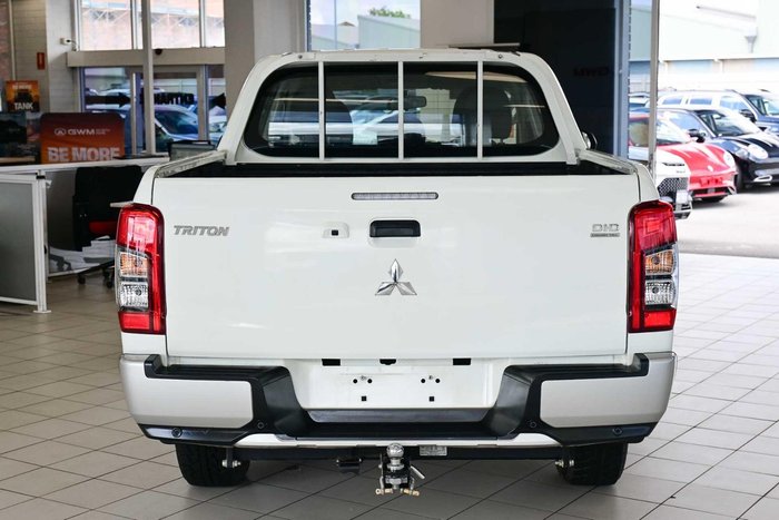 2021 Mitsubishi Triton GLX