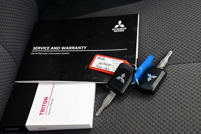 2021 Mitsubishi Triton GLX