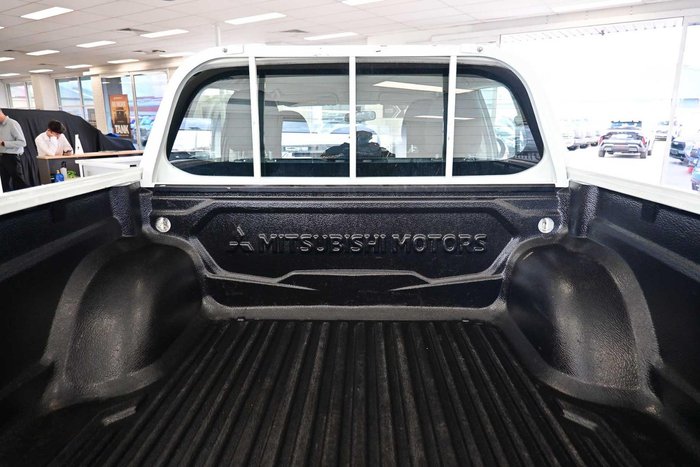 2021 Mitsubishi Triton GLX