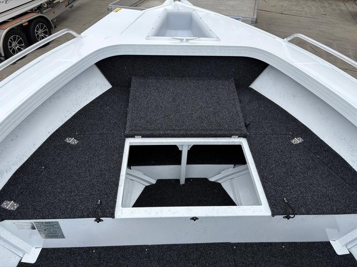 2026 QUINTREX 490 Renegade SC