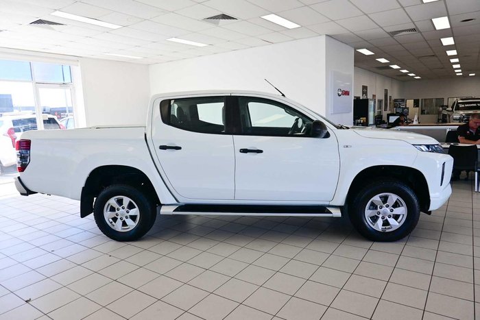 2021 Mitsubishi Triton GLX+