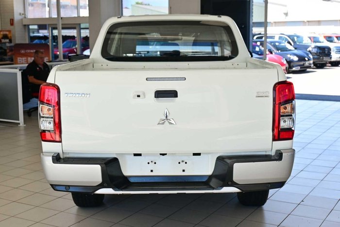 2021 Mitsubishi Triton GLX+