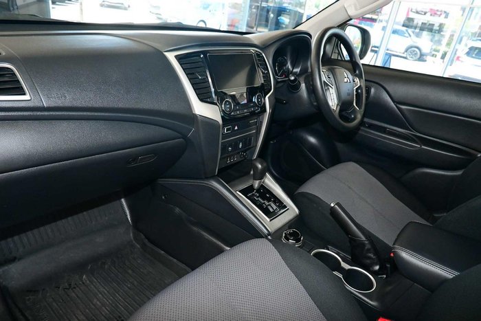 2021 Mitsubishi Triton GLX+