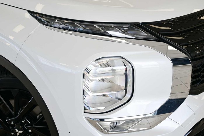 2024 Mitsubishi Outlander Black Edition