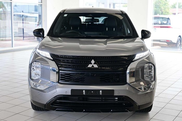 2023 Mitsubishi Outlander LS Black Edition