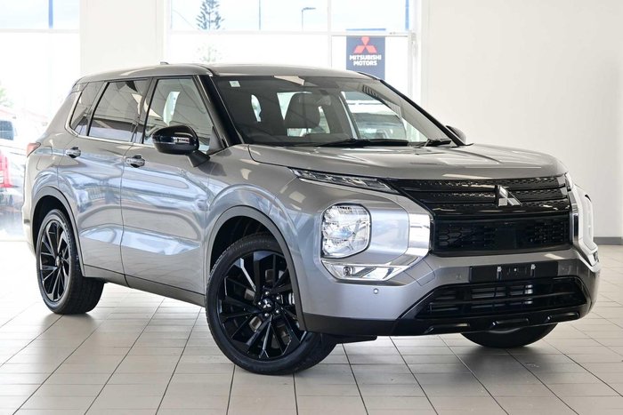 2023 Mitsubishi Outlander LS Black Edition