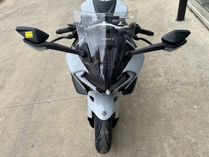 2025 CFMOTO 675 SR-R GREY