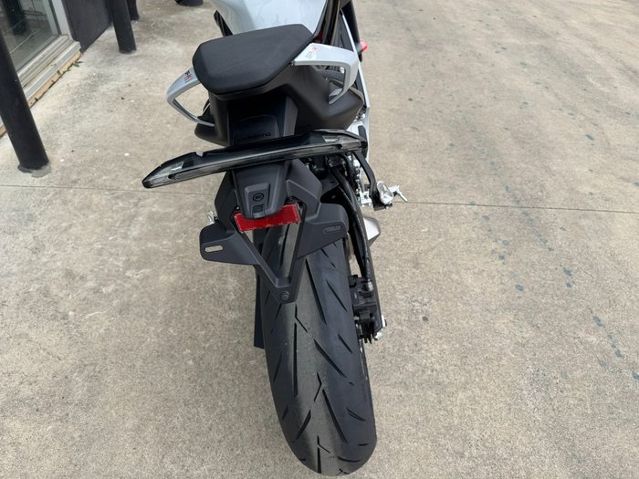 2025 CFMOTO 675 SR-R GREY