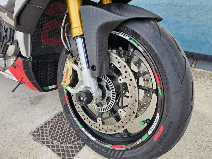 2016 APRILIA TUONO V4 RR Black