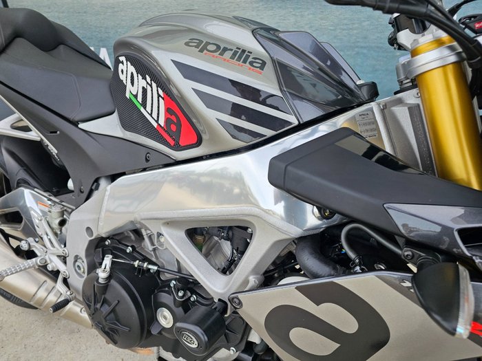 2016 APRILIA TUONO V4 RR Black