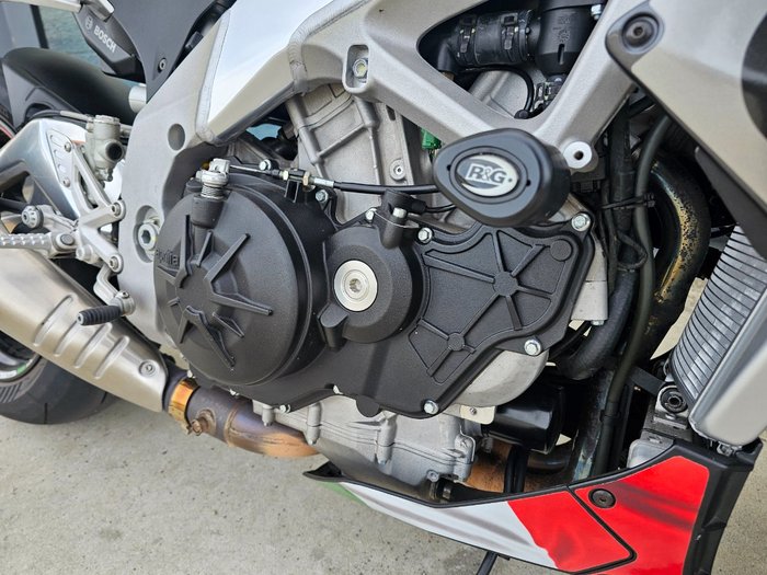 2016 APRILIA TUONO V4 RR Black