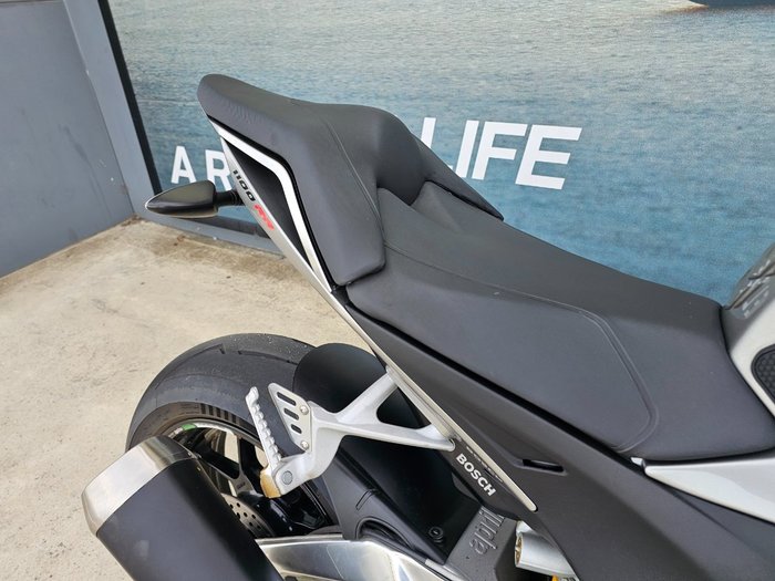 2016 APRILIA TUONO V4 RR Black