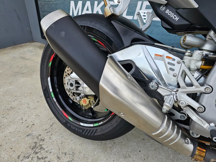 2016 APRILIA TUONO V4 RR Black