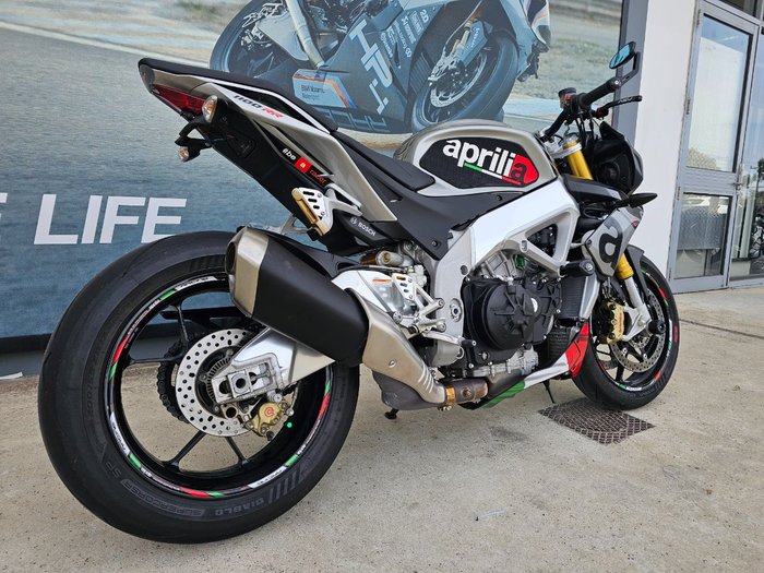 2016 APRILIA TUONO V4 RR Black