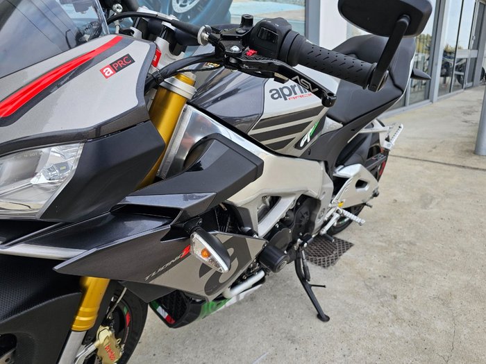 2016 APRILIA TUONO V4 RR Black