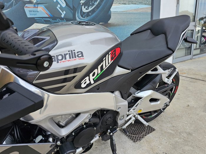 2016 APRILIA TUONO V4 RR Black
