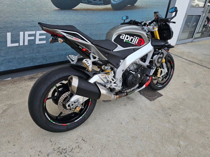 2016 APRILIA TUONO V4 RR Black