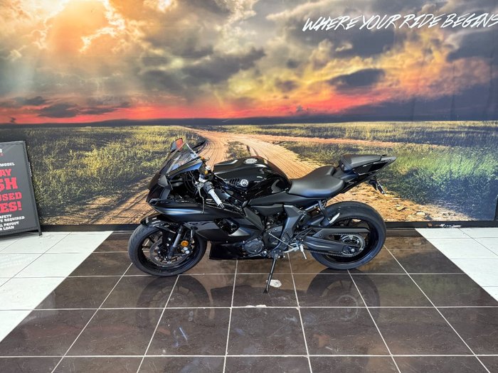 2025 Yamaha 2025 Yamaha 655CC YZF-R7 LAMS BLACK
