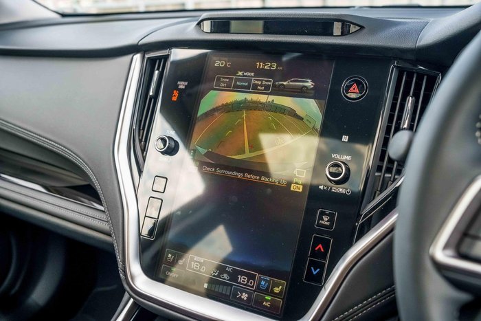 2025 Subaru Outback AWD Touring XT