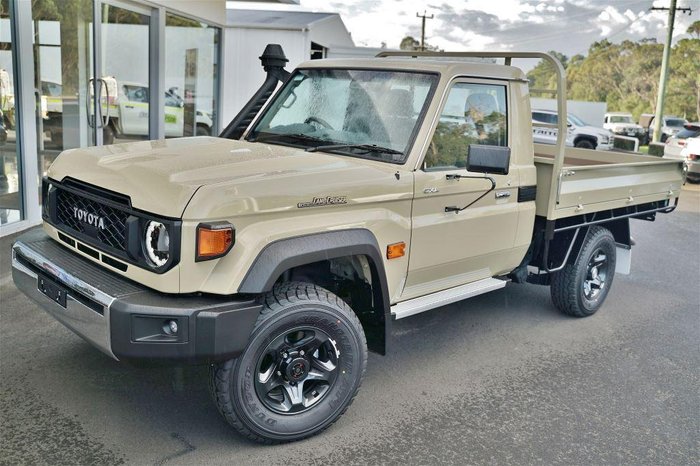 2025 Toyota Landcruiser GXL