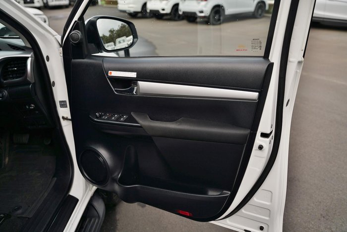 2018 Toyota Hilux SR5