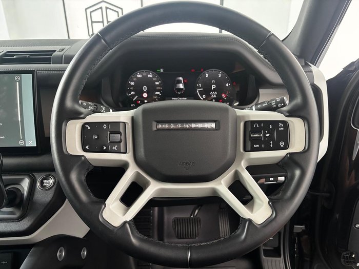 2023 Land Rover Defender 110 D300 X-Dynamic HSE L663 MY23.5 AWD Santorini Black