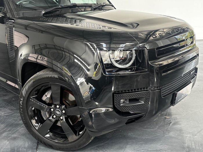 2023 Land Rover Defender 110 D300 X-Dynamic HSE L663 MY23.5 AWD Santorini Black