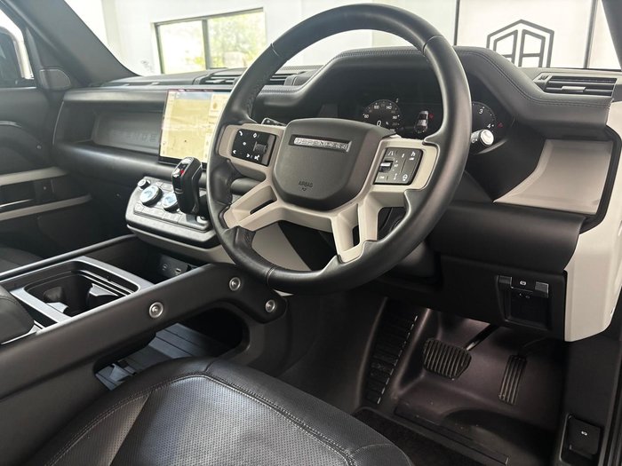 2023 Land Rover Defender 110 D300 X-Dynamic HSE L663 MY23.5 AWD Santorini Black