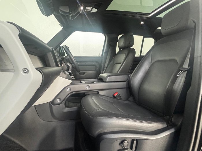 2023 Land Rover Defender 110 D300 X-Dynamic HSE L663 MY23.5 AWD Santorini Black