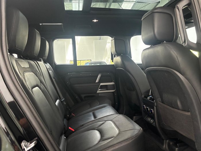 2023 Land Rover Defender 110 D300 X-Dynamic HSE L663 MY23.5 AWD Santorini Black