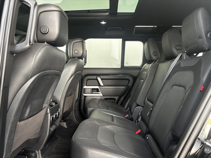 2023 Land Rover Defender 110 D300 X-Dynamic HSE L663 MY23.5 AWD Santorini Black