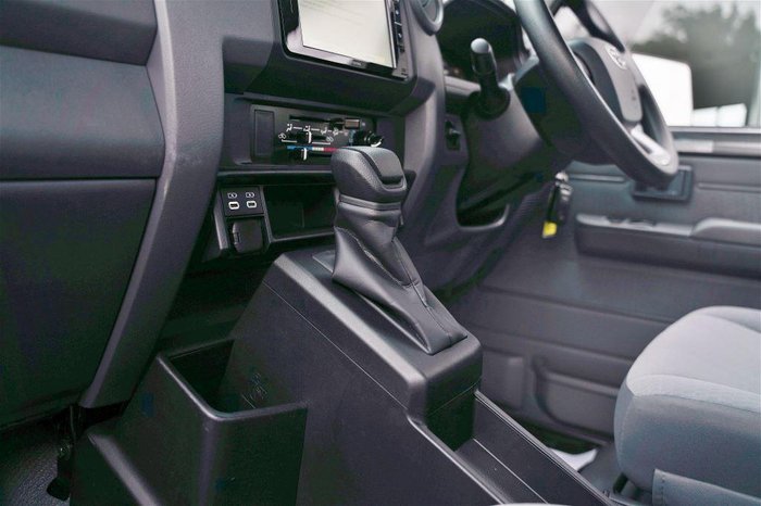 2024 Toyota Landcruiser GXL