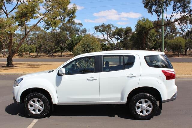 2020 Isuzu MU-X LS-M