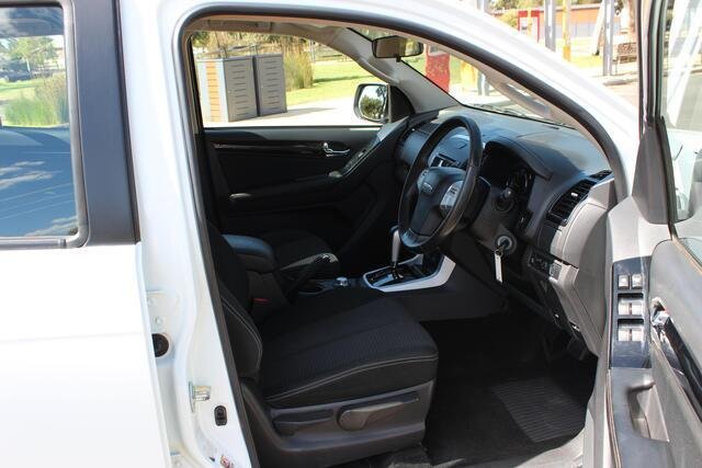 2020 Isuzu MU-X LS-M